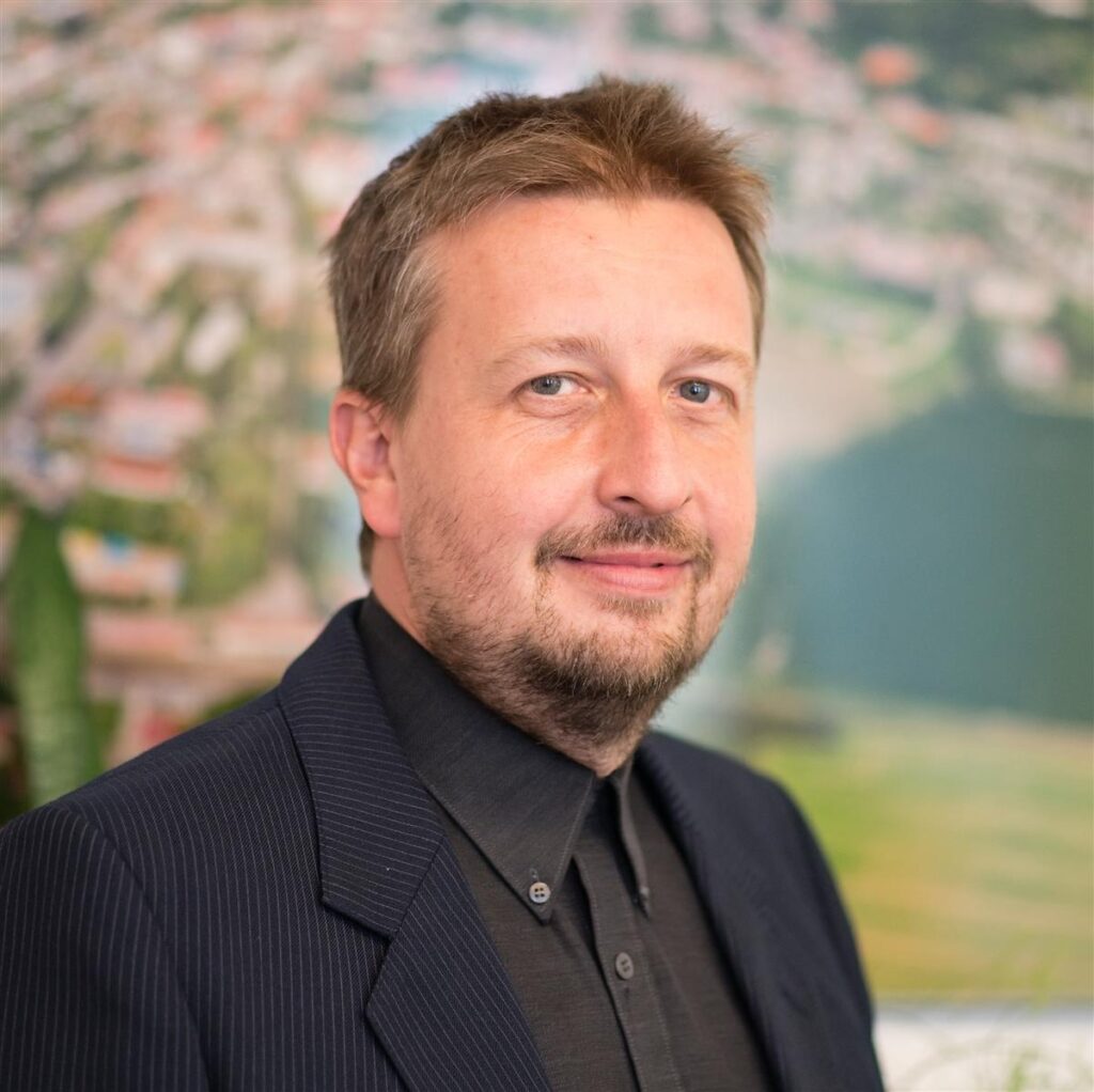 Martin Pour