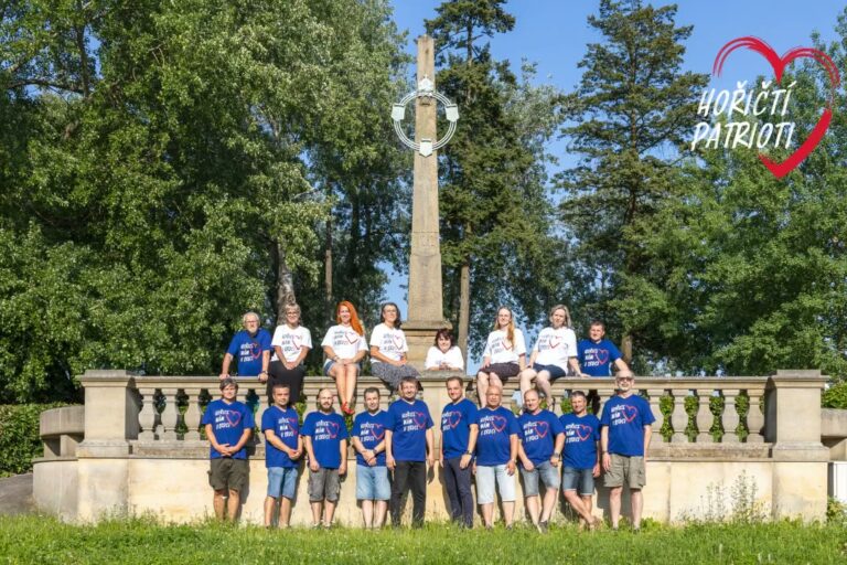 Hořičtí patrioti – skupinové foto